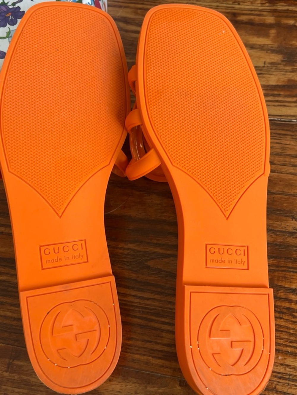 Gucci Orange Logo Slide Sandals - Picture 3 of 4